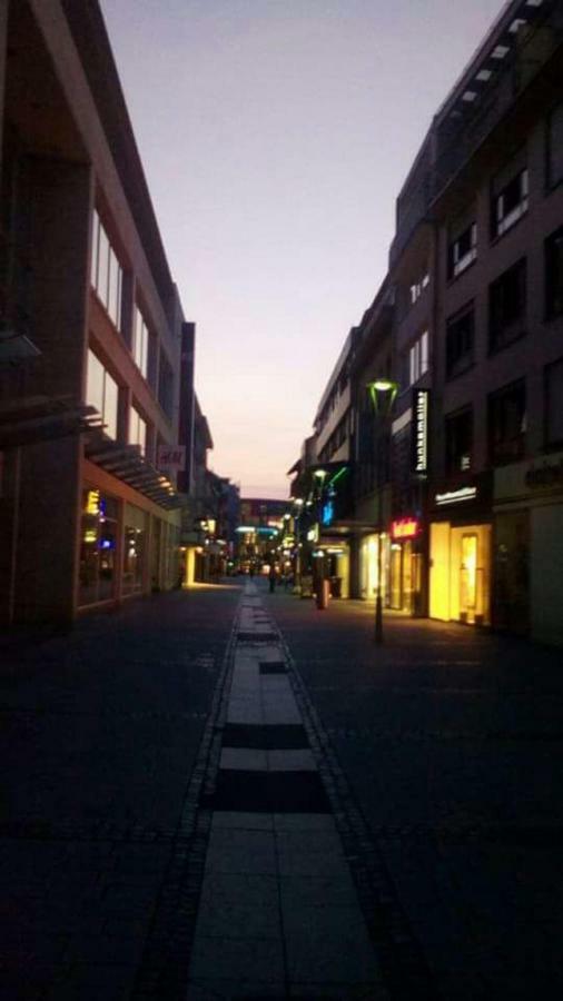 Zimmer In Kaiserslautern Exterior photo